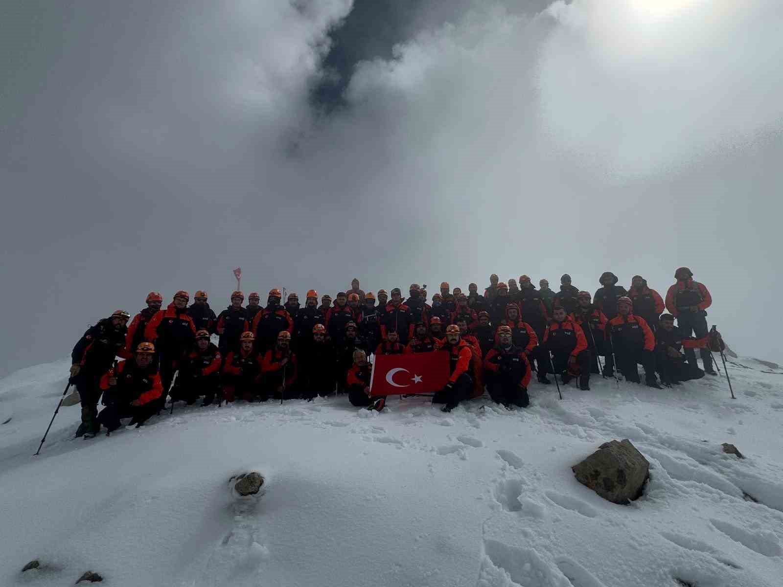 Eskişehir AFAD ekipleri, Doğada Arama Kurtarma Tematik Kampı’na katıldı